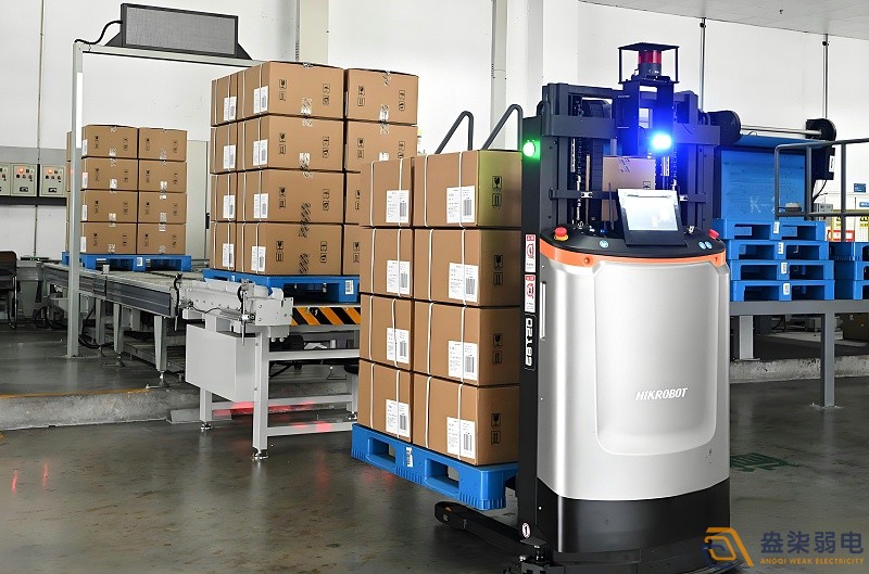 倉(cāng)庫(kù)管理系統(tǒng)如何與AGV小車(chē)聯(lián)動(dòng)？