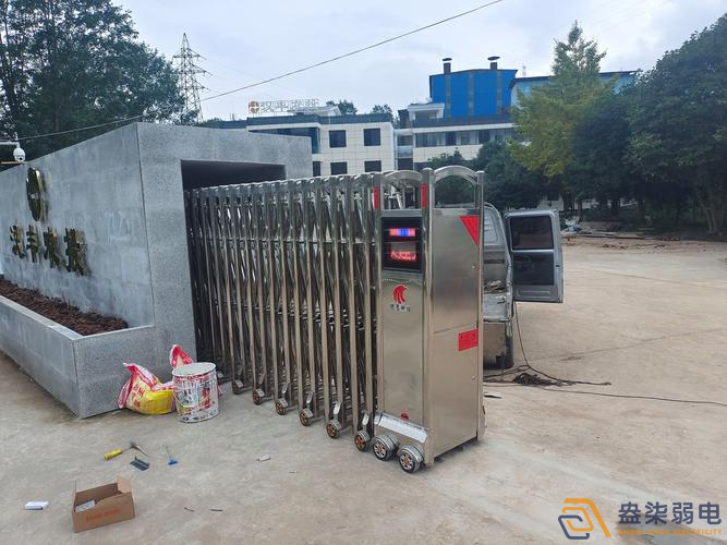 工廠大門(mén)使用伸縮門(mén)的好處？