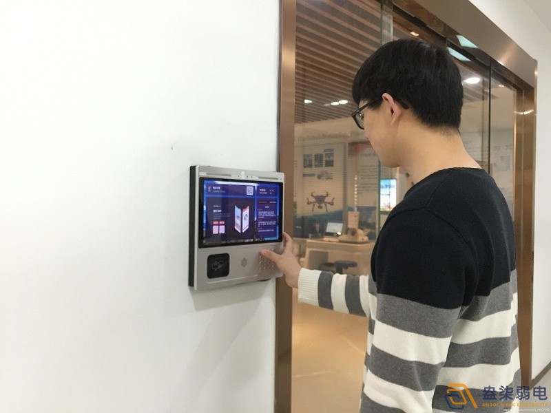 人臉識別門禁系統為什么比傳統門禁系統好？