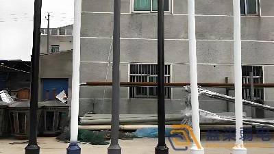 工廠監(jiān)控立桿選擇哪種呢？